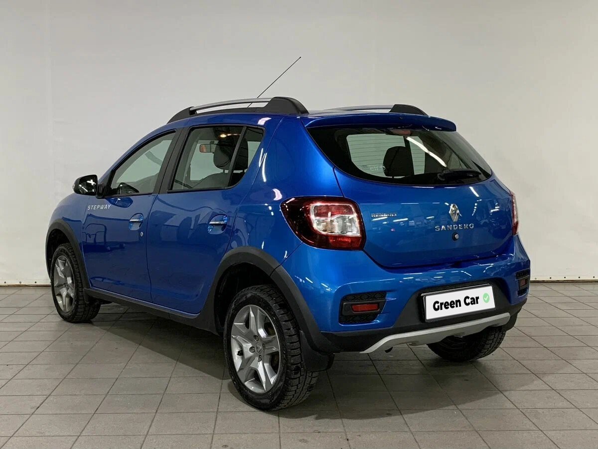 Renault Sandero, II Рестайлинг 1.6 AT (102 л.с.)