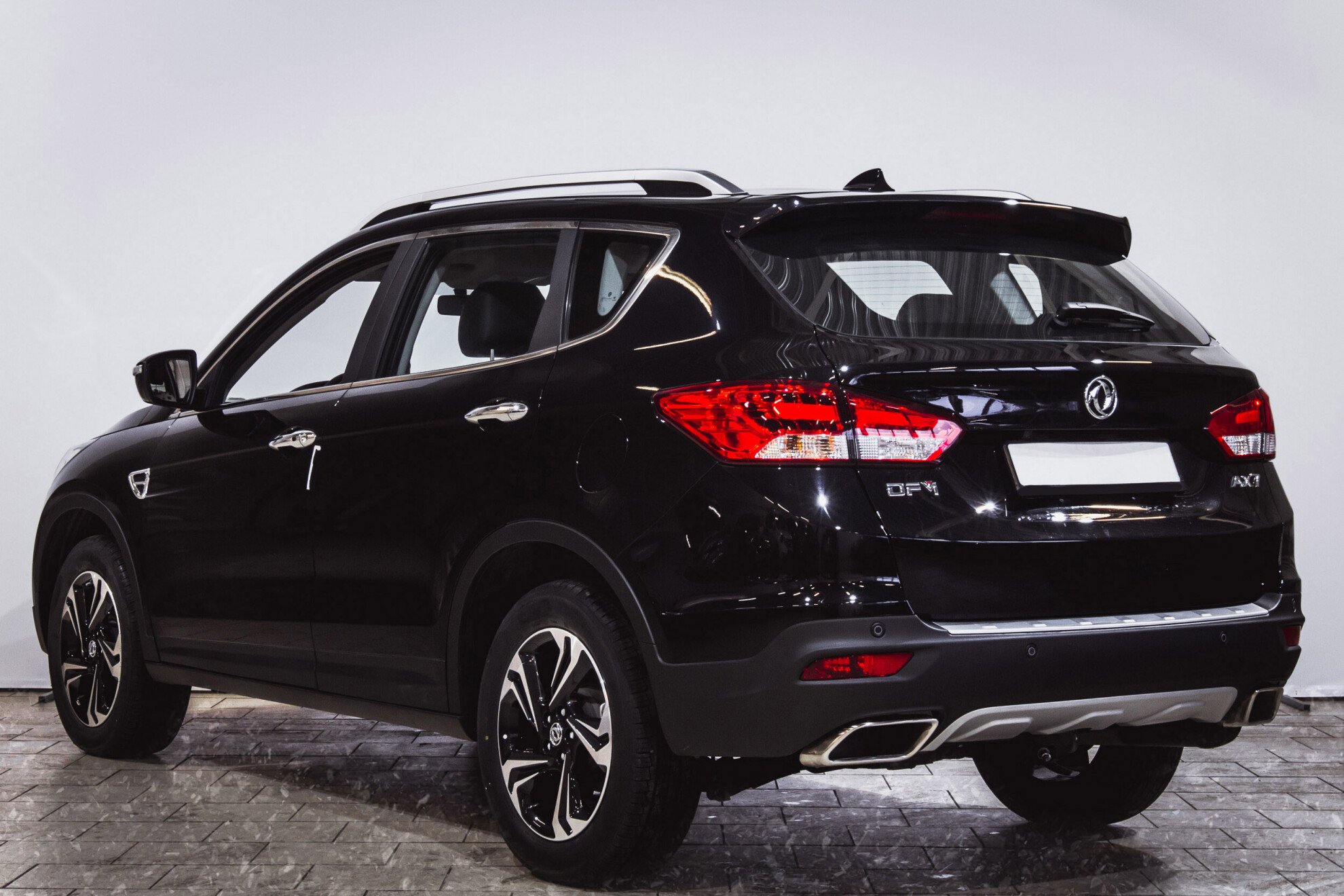 Dongfeng AX7, I 2.0 AT (140 л.с.)