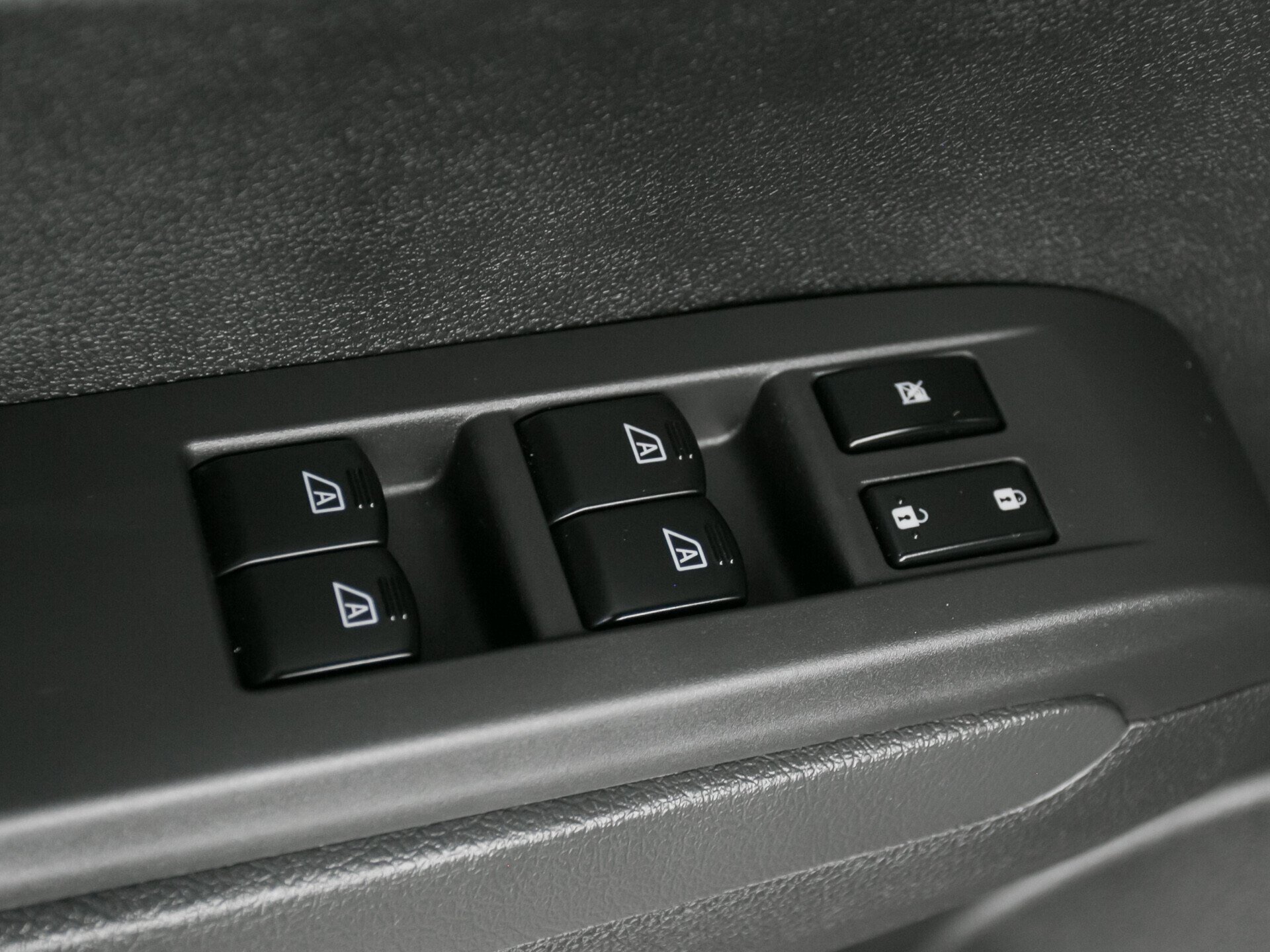 Dongfeng AX7, I 2.0 AT (140 л.с.)