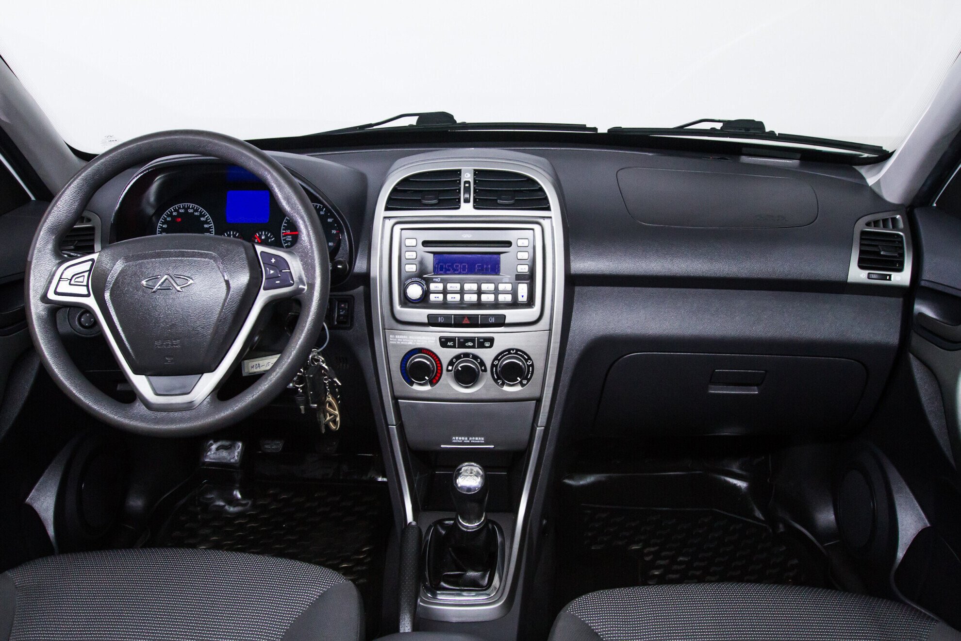 Chery Tiggo (T11), I Рестайлинг (FL) 1.6 MT (126 л.с.)