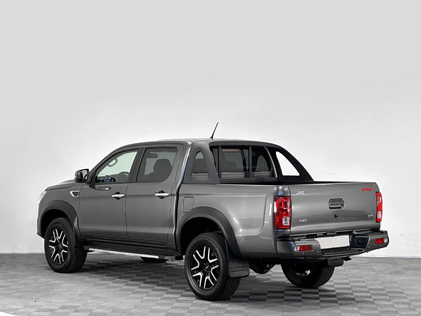 JAC T8 Pro 2.4 MT (211 л.с.) 4WD