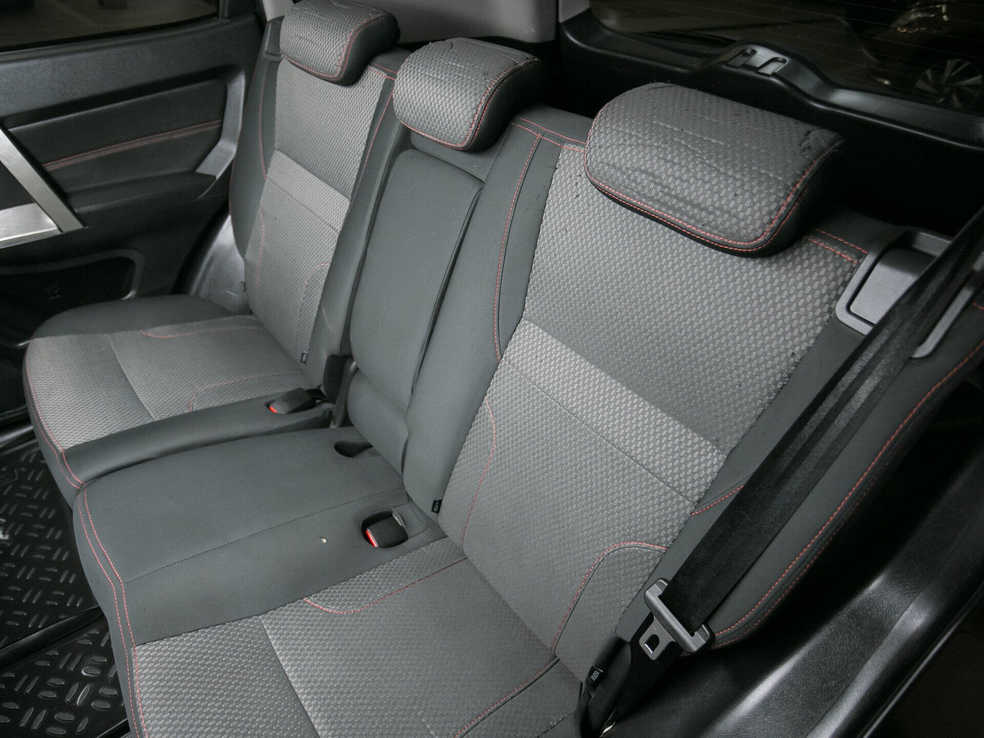 Geely Emgrand X7, I Рестайлинг 2.0 MT (140 л.с.)