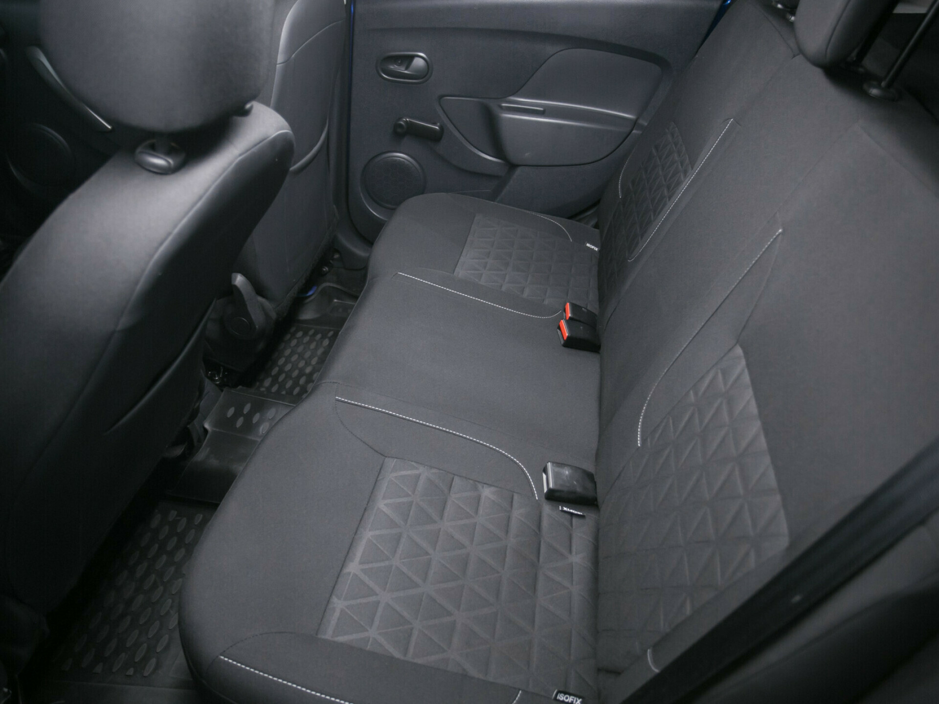 Renault Sandero, II Stepway 1.6 MT (82 л.с.)