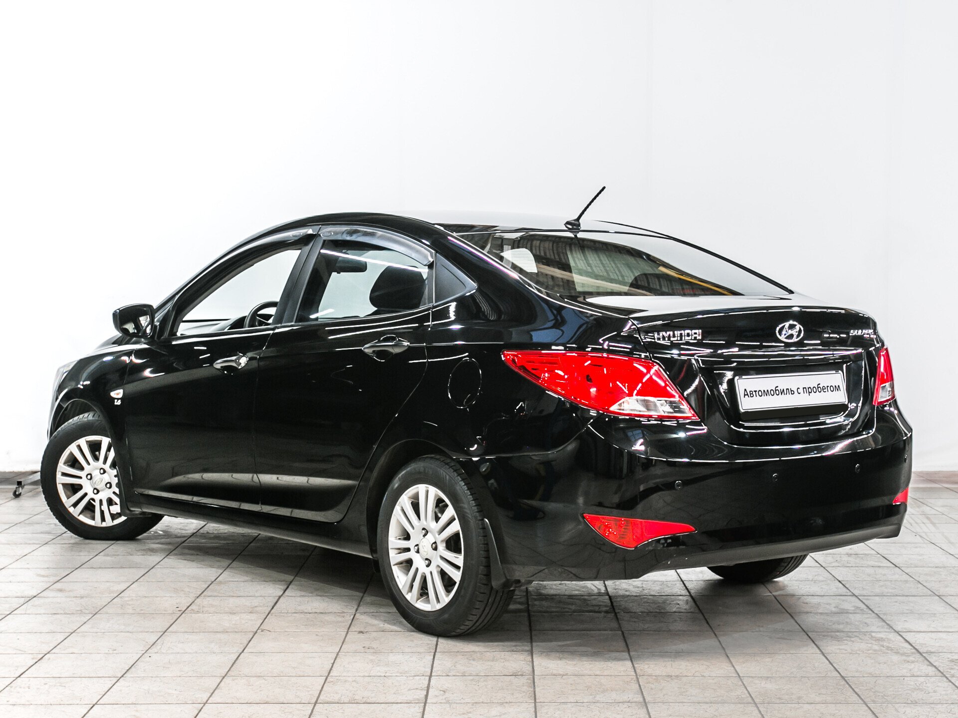 Hyundai Solaris, I Рестайлинг 1.6 AT (123 л.с.)