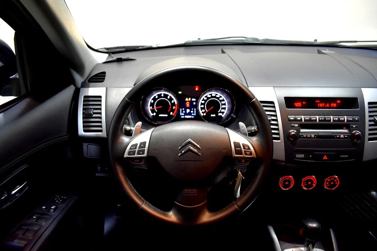 Citroen C-Crosser 2.0 CVT (147 л.с.) 4WD