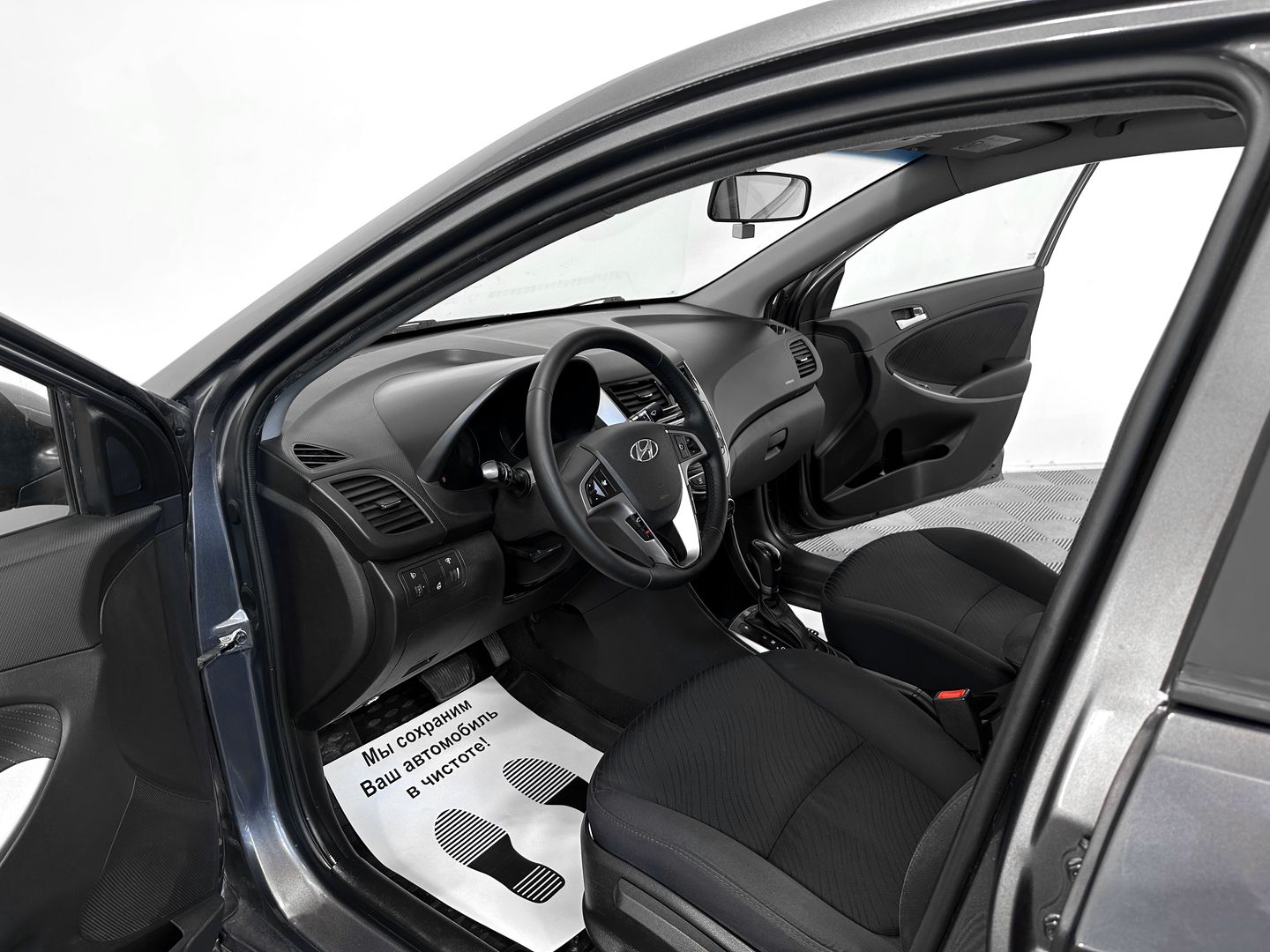 Hyundai Solaris, I Рестайлинг 1.6 AT (123 л.с.)