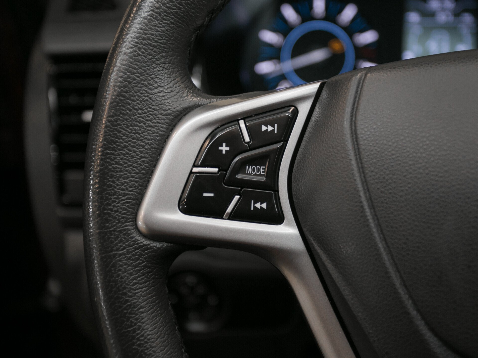 Chery Tiggo 3, I 1.6 CVT (126 л.с.)