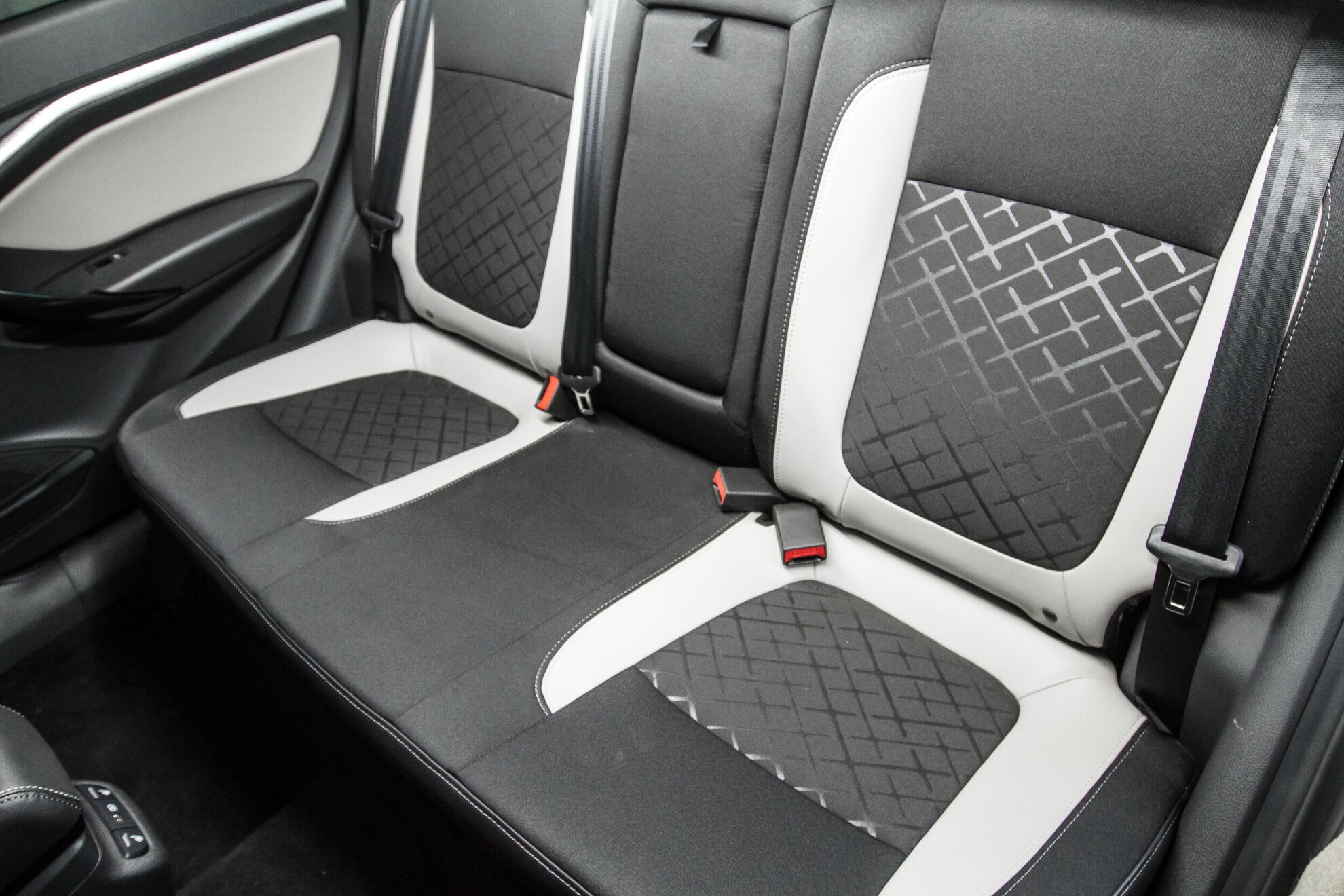 LADA (ВАЗ) Vesta, I Cross 1.8 MT (122 л.с.)