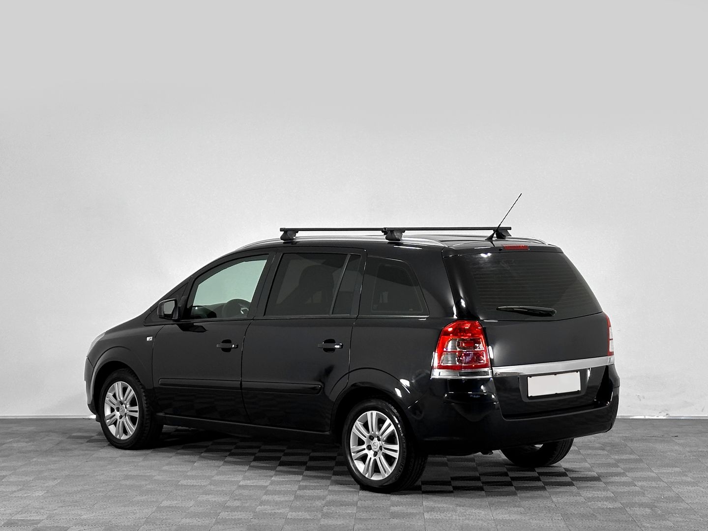 Opel Zafira, B Рестайлинг 1.8 MT (140 л.с.)