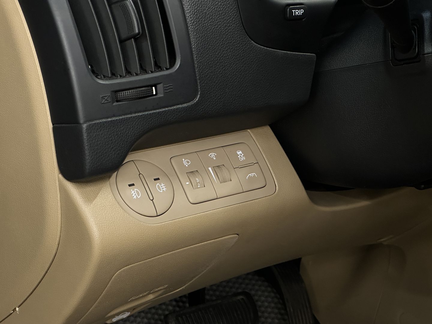 Hyundai H-1, II Рестайлинг 2 2.5d AT (170 л.с.)