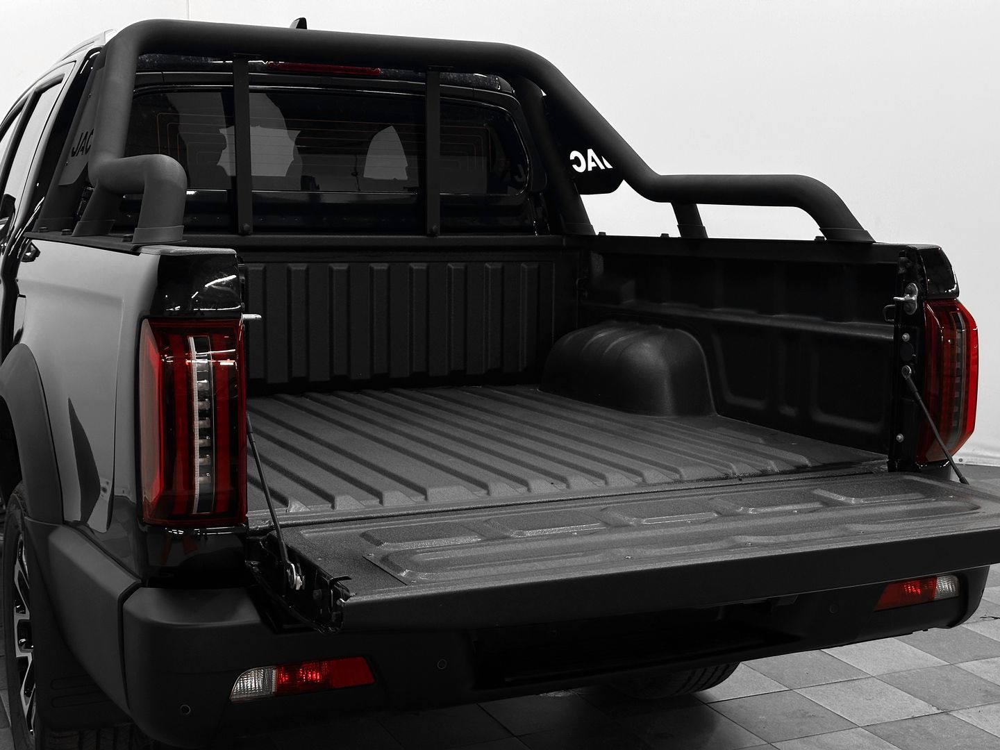 JAC T9 2.0 AT (224 л.с.) 4WD