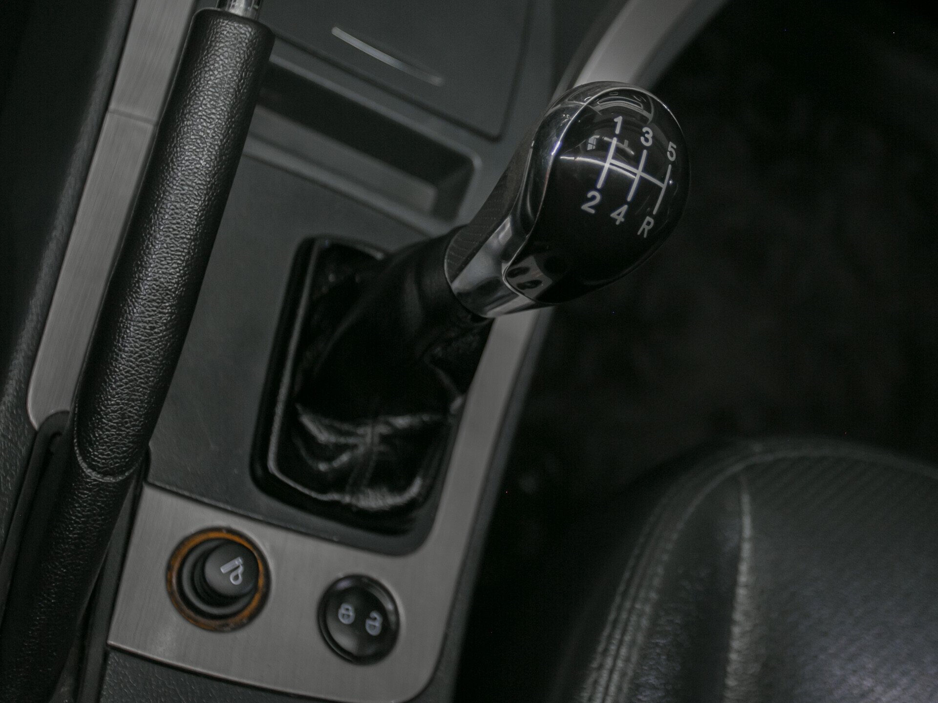 Geely Emgrand X7, I 2.0 MT (139 л.с.)