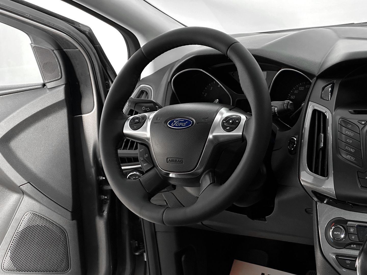 Ford Focus, III 1.6 AMT (125 л.с.)