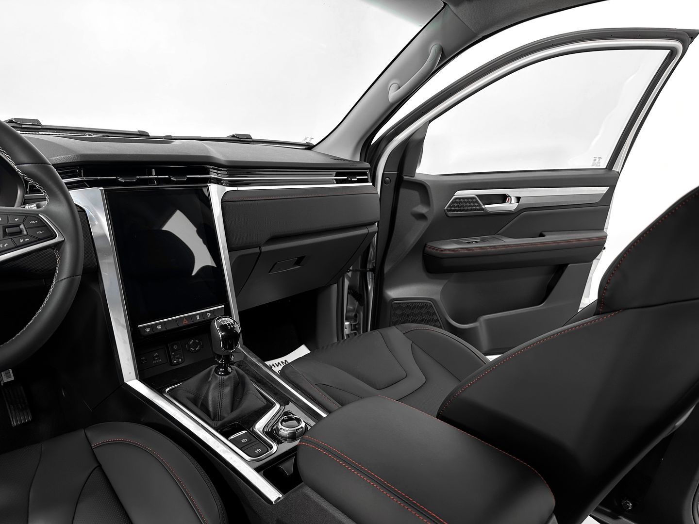 JAC T8 Pro 2.4 MT (211 л.с.) 4WD