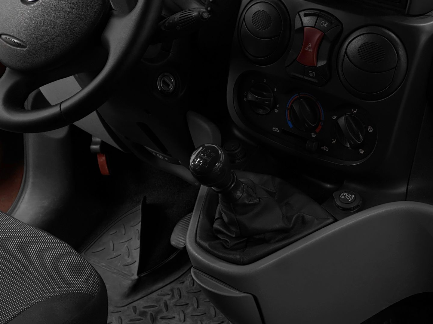 Fiat Doblo, I Рестайлинг 1.4 MT (77 л.с.)