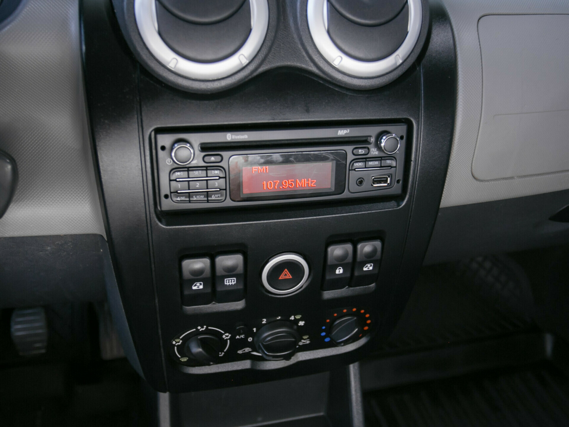 LADA (ВАЗ) Largus, I 1.6 MT (102 л.с.)