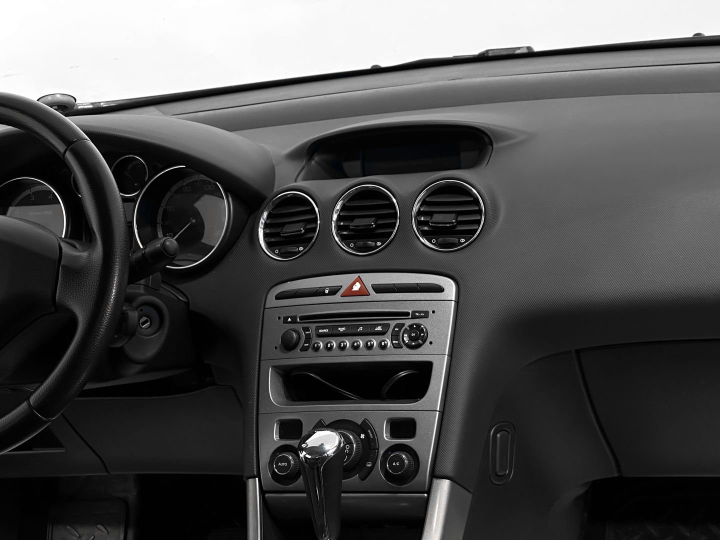 Peugeot 308, I Рестайлинг 1.6 AT (120 л.с.)