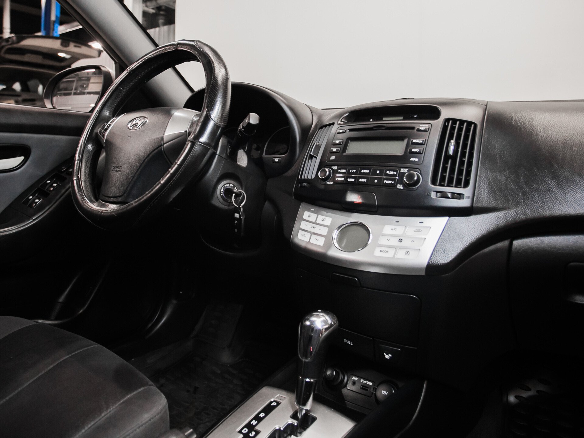 Hyundai Elantra, IV (HD) 1.6 AT (122 л.с.)