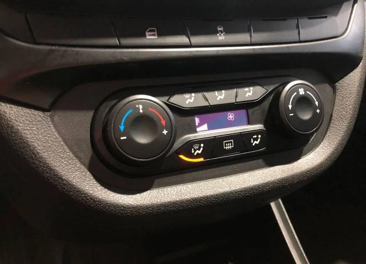 LADA (ВАЗ) Vesta, I CNG 1.6 MT (106 л.с.)