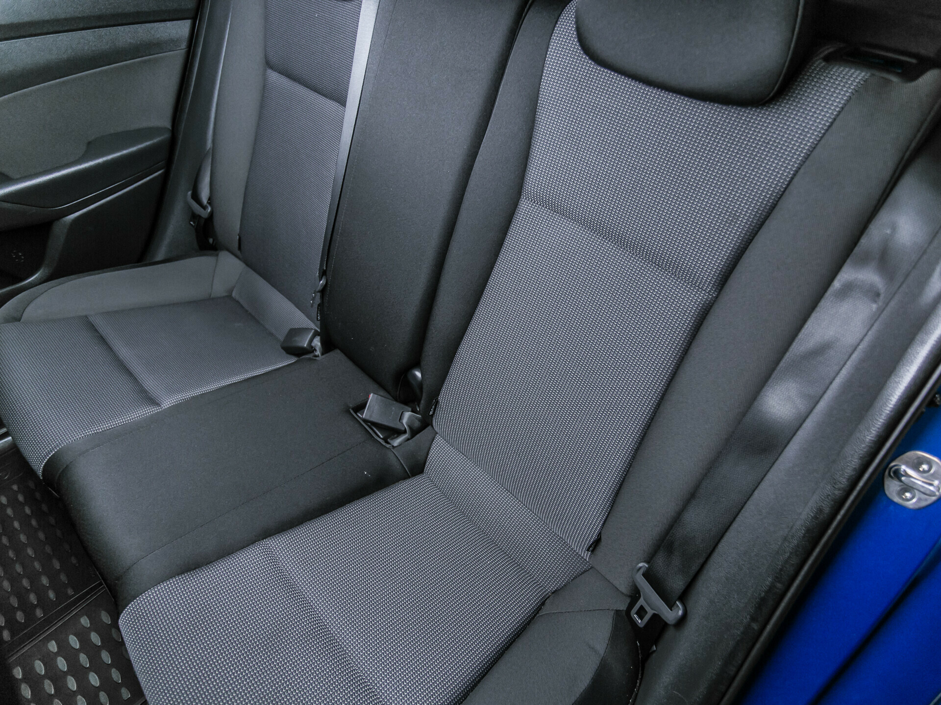 Hyundai Solaris, II 1.6 AT (123 л.с.)