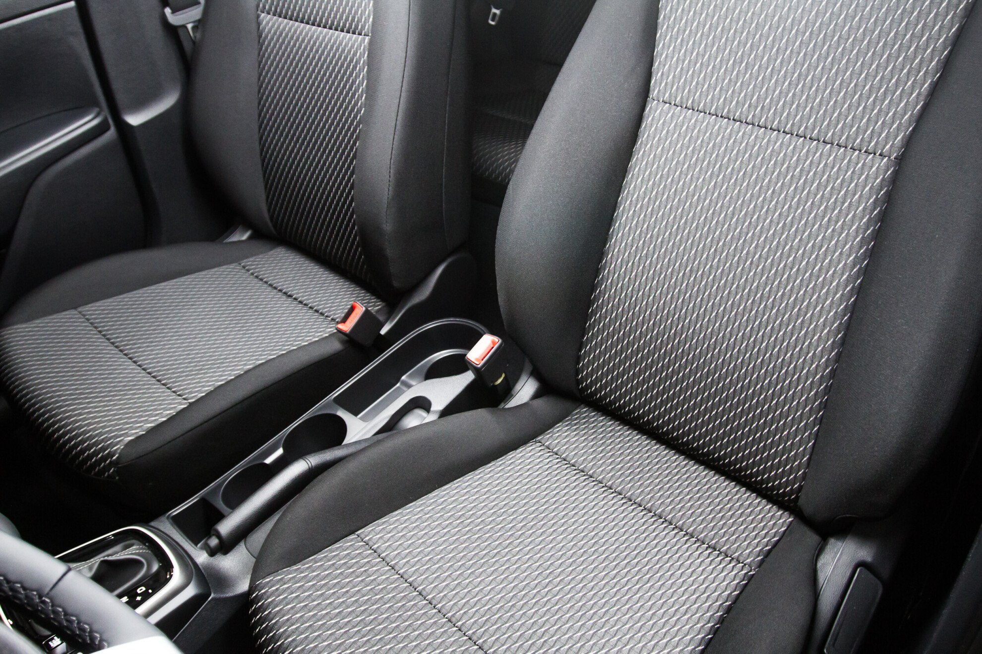 Kia Rio, IV X-Line 1.4 AT (100 л.с.)