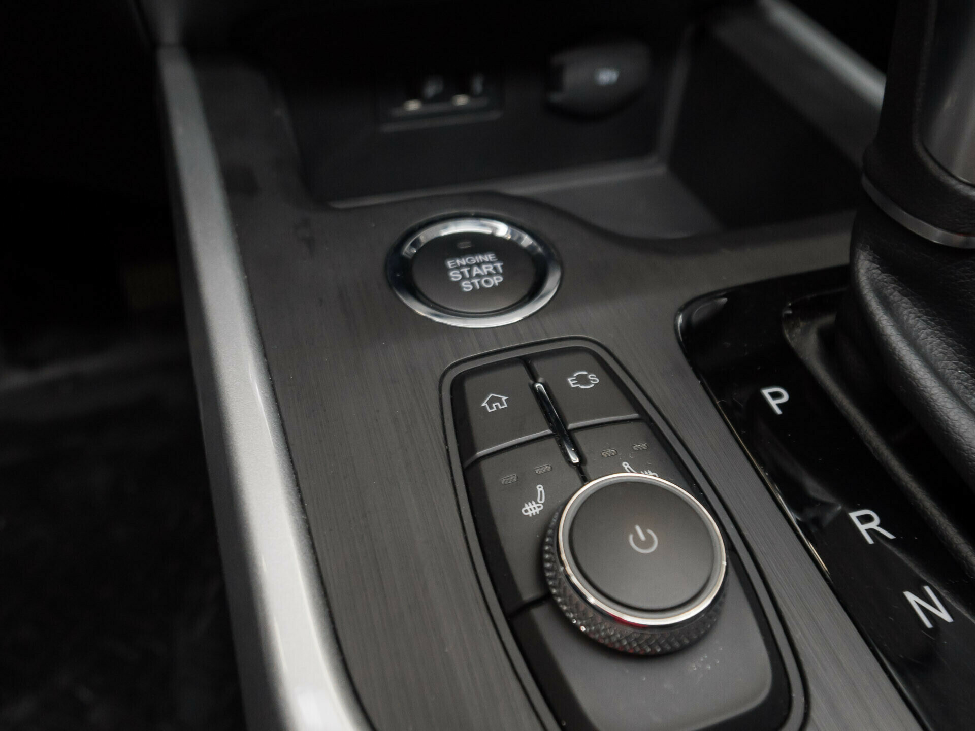 Chery Tiggo 4, I Рестайлинг 2.0 CVT (122 л.с.)