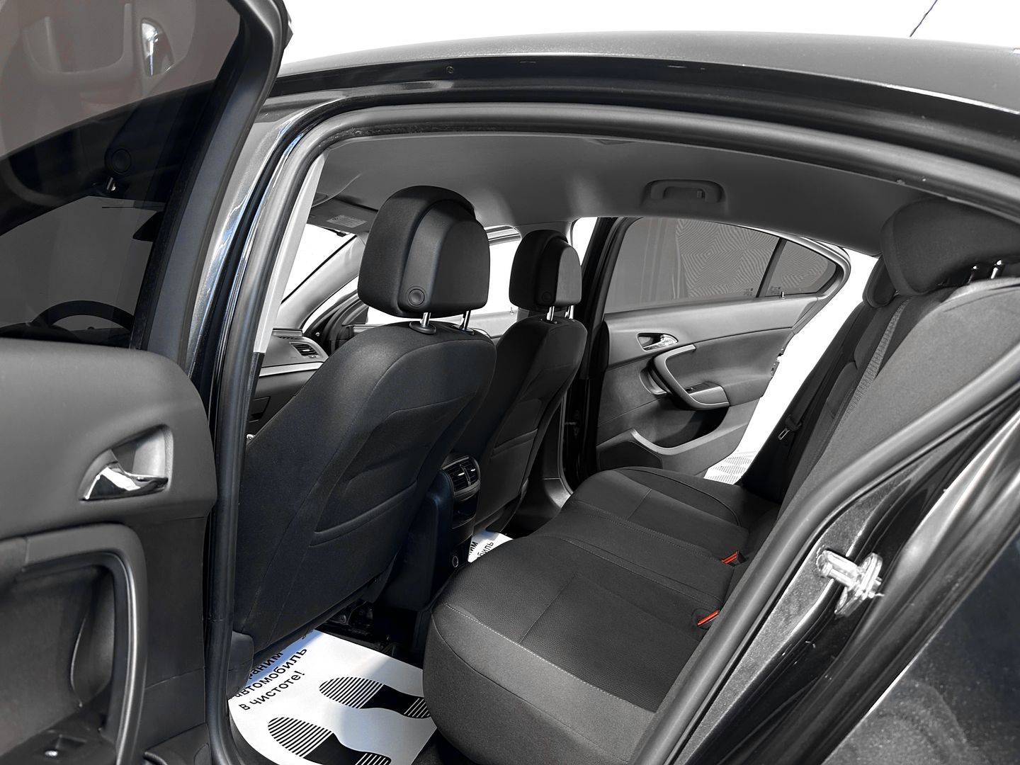 Opel Insignia, I 1.6 MT (180 л.с.)