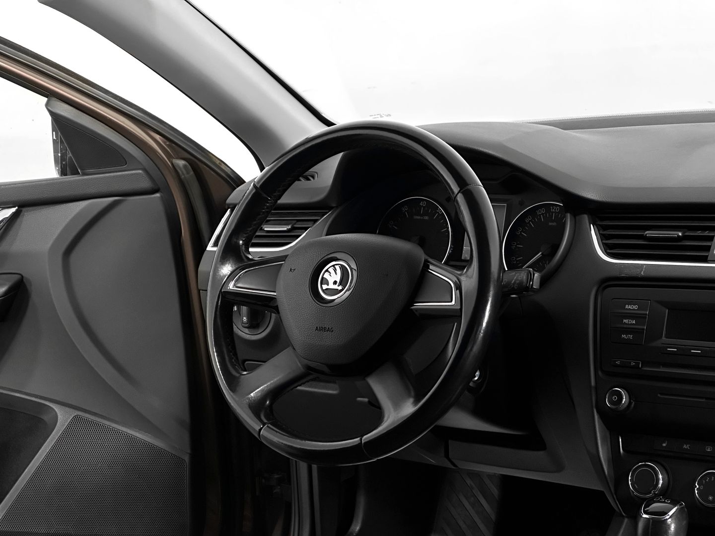 Skoda Octavia, III (A7) 1.4 AMT (140 л.с.)