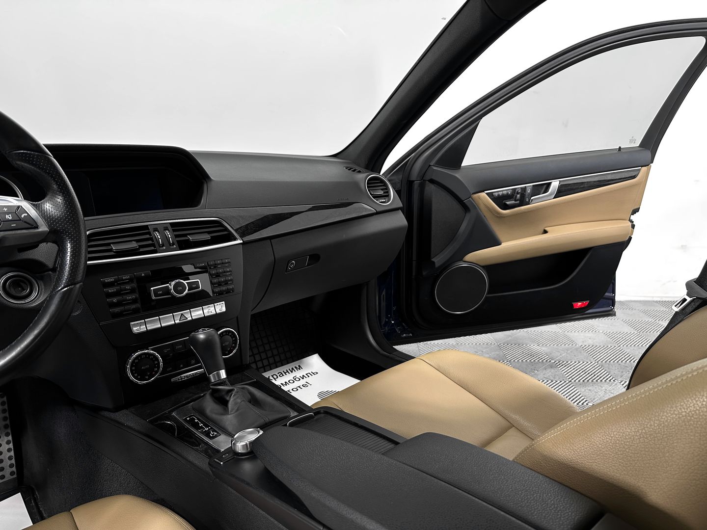 Mercedes-Benz C-Класс, III (W204) Рестайлинг 300 3.5 AT (252 л.с.) 4WD