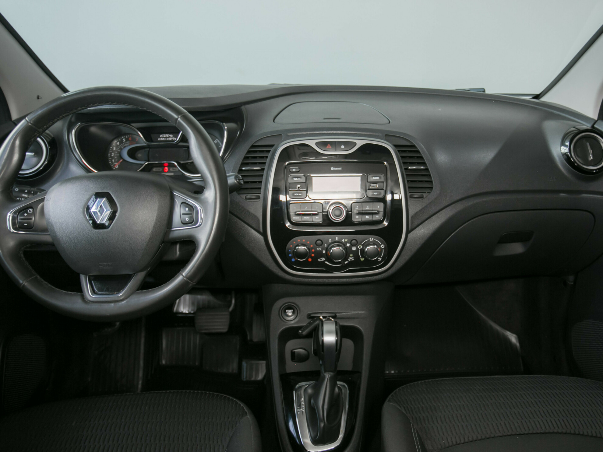 Renault Kaptur, I 1.6 CVT (114 л.с.)