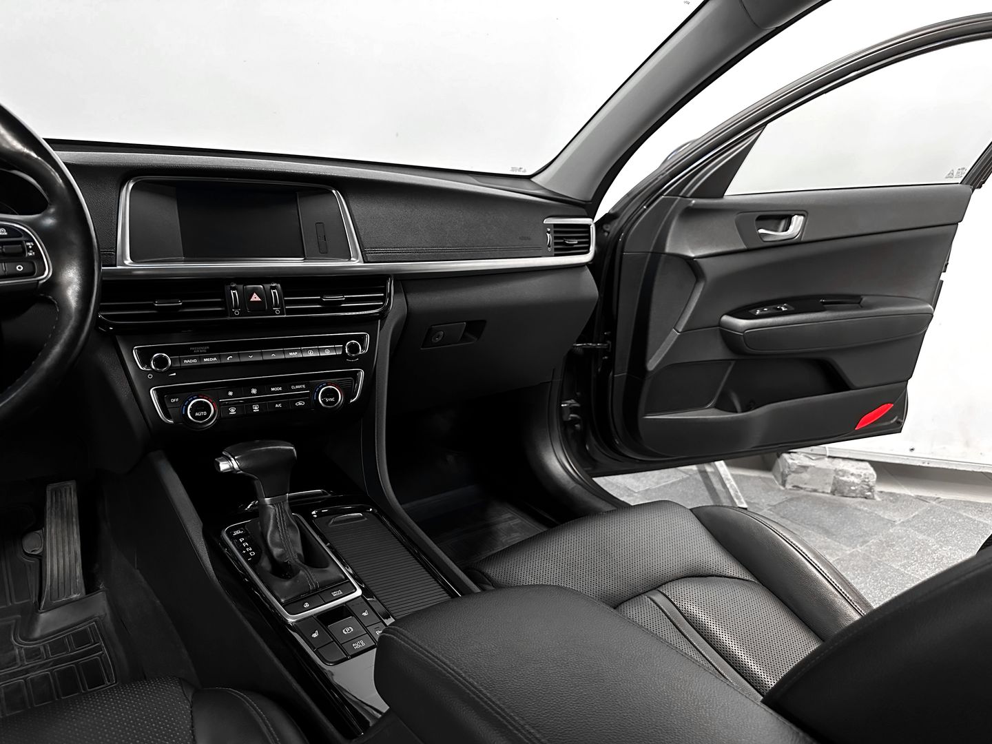 Kia Optima, IV 2.4 AT (188 л.с.)