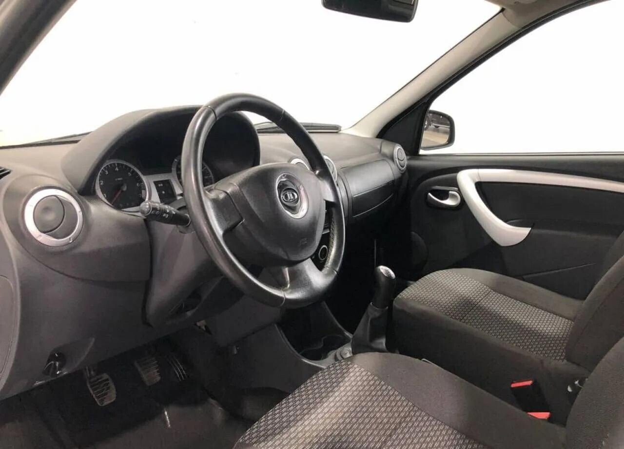 LADA (ВАЗ) Largus, I 1.6 MT (106 л.с.)