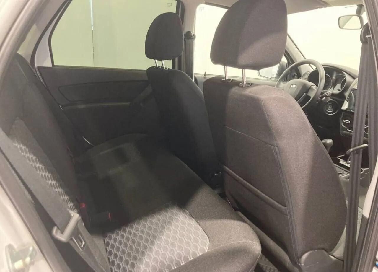 LADA (ВАЗ) Granta, I Рестайлинг 1.6 MT (87 л.с.)