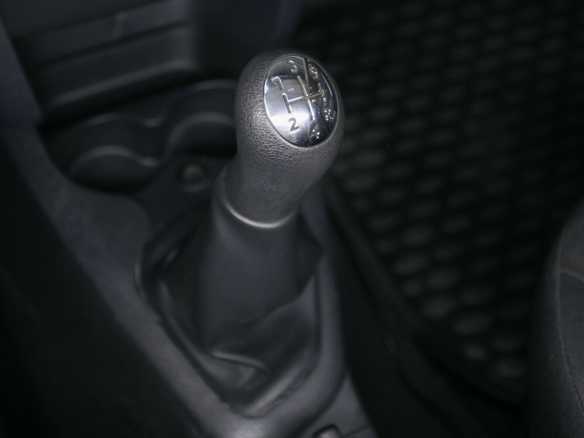 Renault Sandero, II Stepway 1.6 MT (82 л.с.)