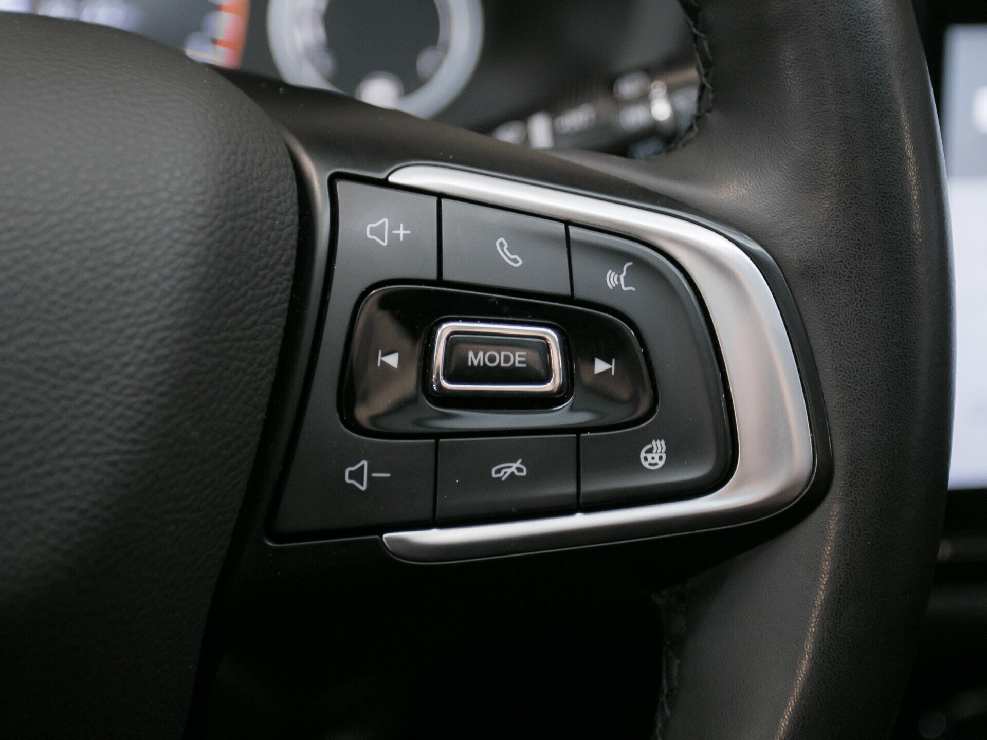 Chery Tiggo 4, I Рестайлинг 2.0 CVT (122 л.с.)