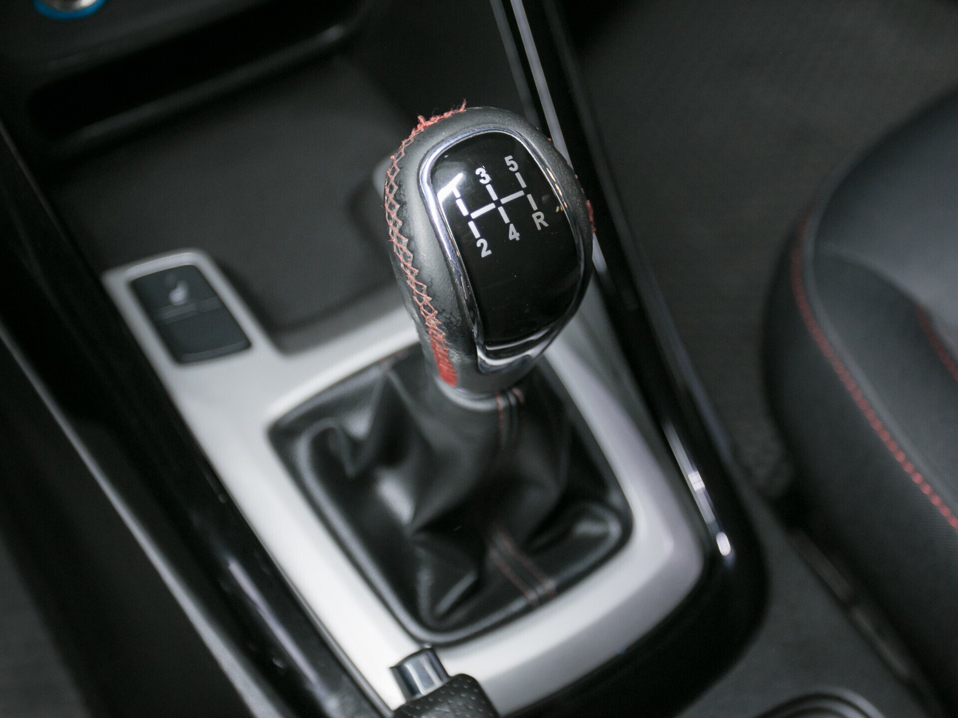 Chery Tiggo 5, I Рестайлинг 2.0 MT (136 л.с.)