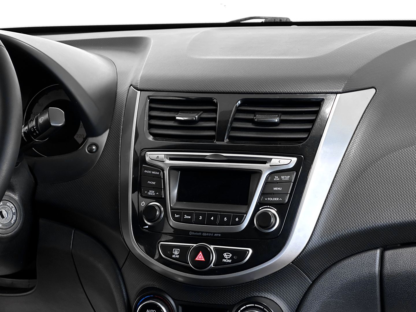 Hyundai Solaris, I Рестайлинг 1.6 AT (123 л.с.)