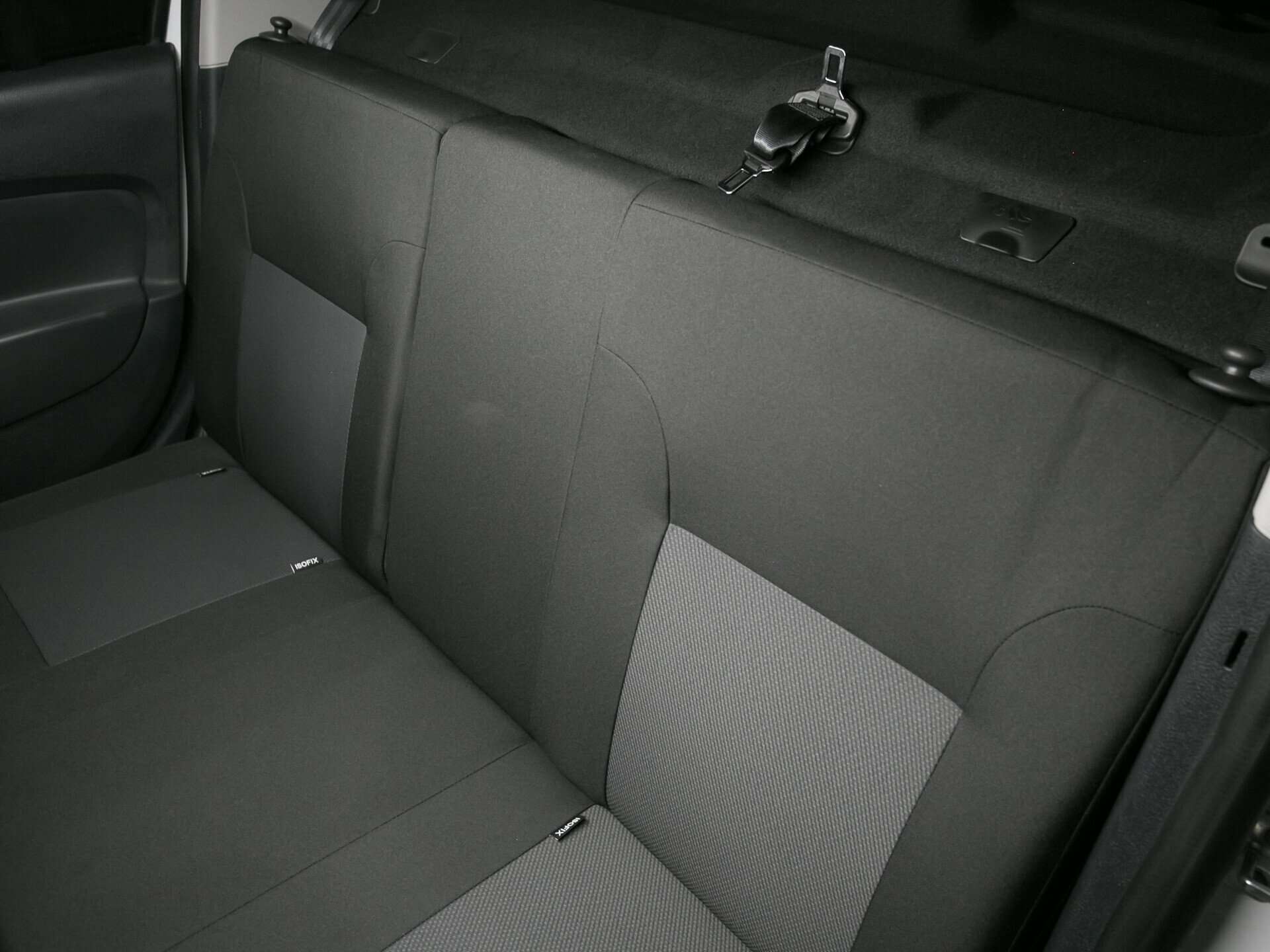 Renault Logan, II Рестайлинг 1.6 MT (82 л.с.)