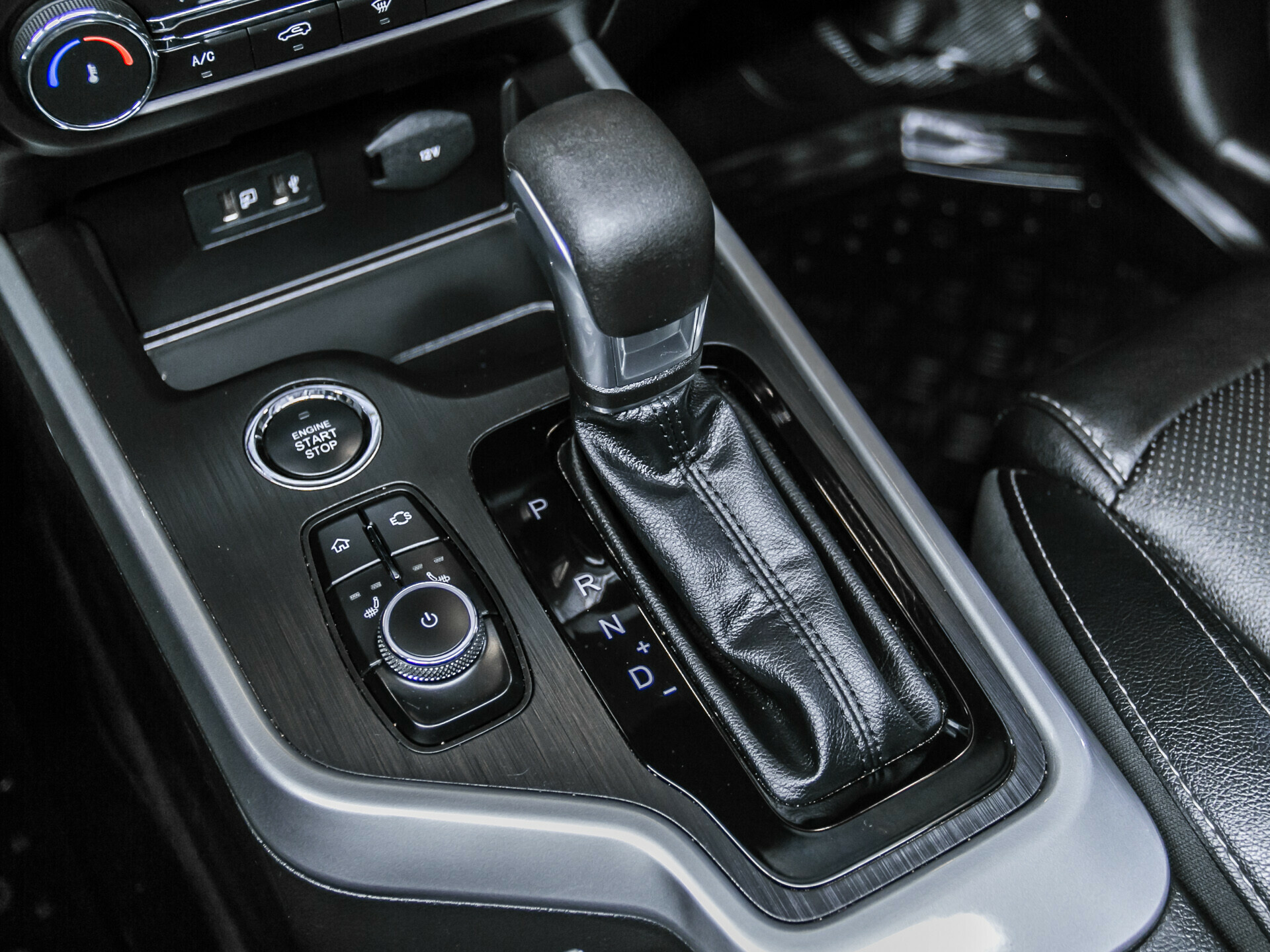 Chery Tiggo 4, I Рестайлинг 2.0 CVT (122 л.с.)