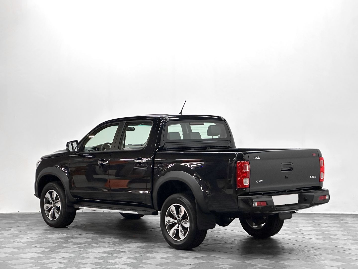 JAC T8 2.0d MT (139 л.с.) 4WD