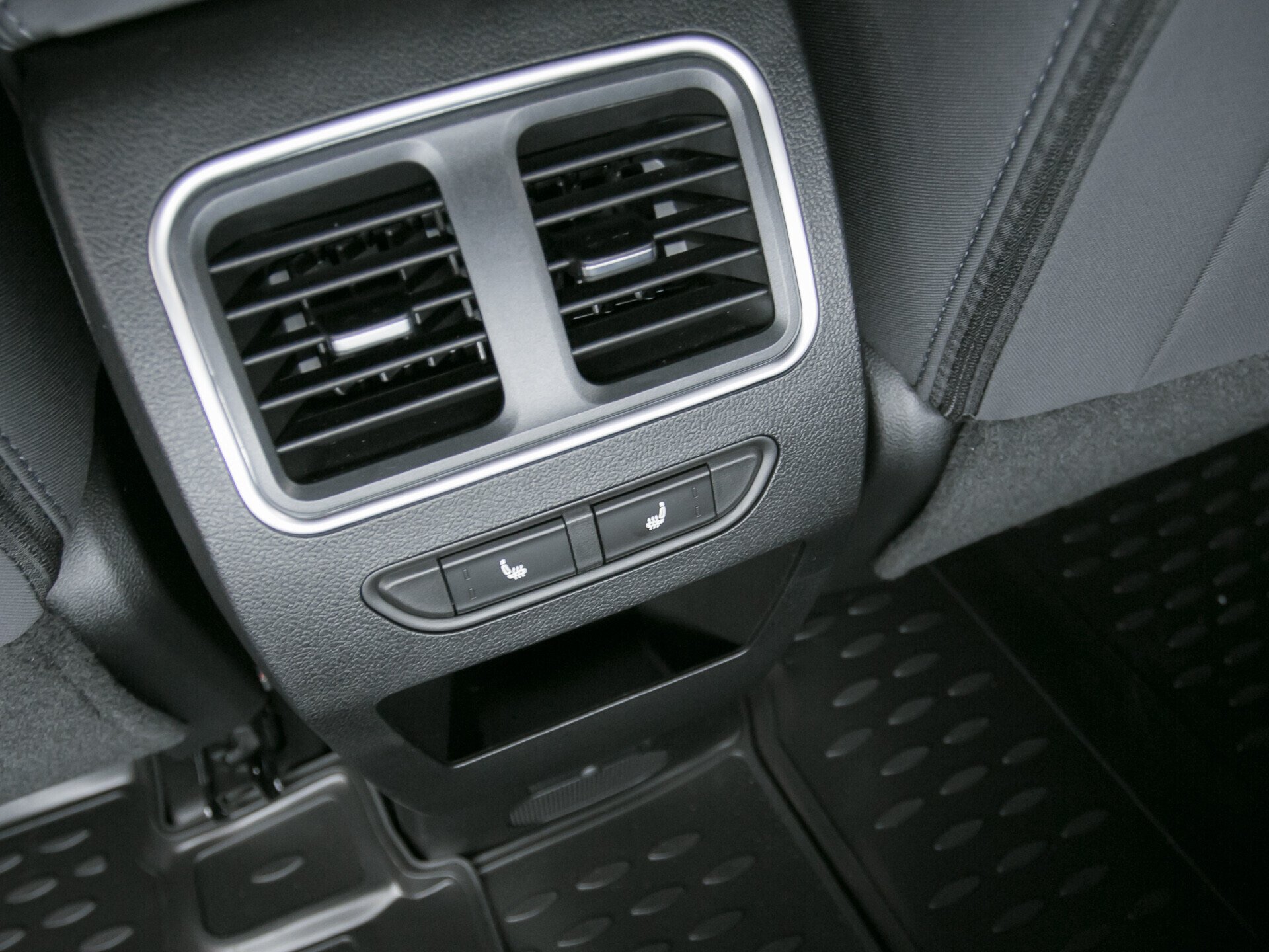 Haval F7x, I 2.0 AMT (190 л.с.) 4WD