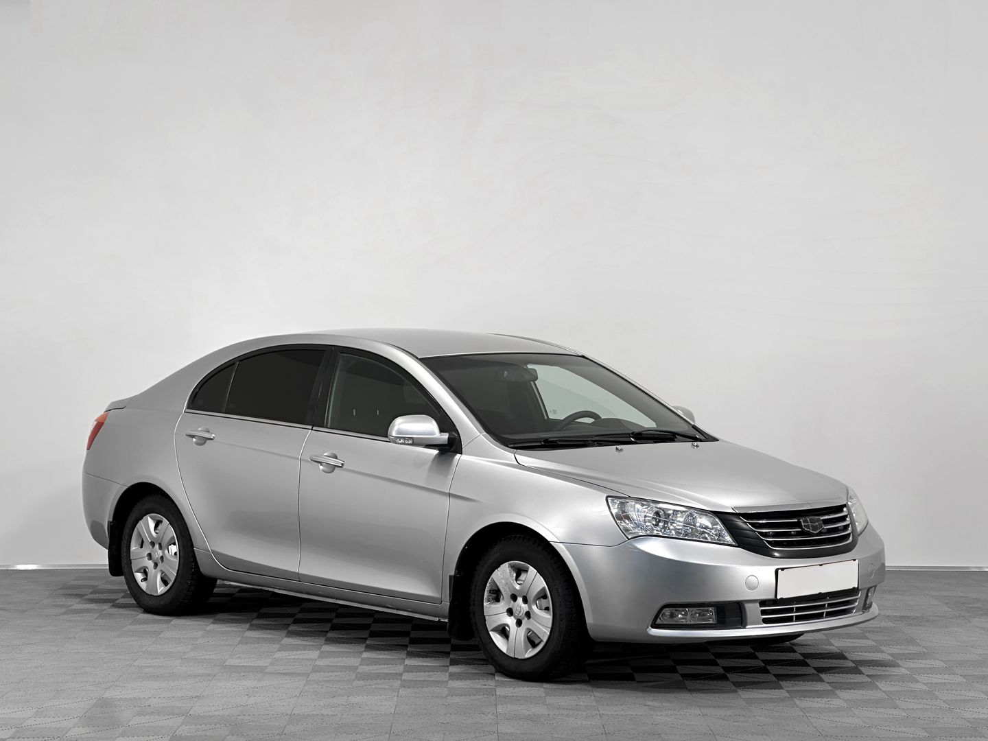 Geely Emgrand EC7 1.5 MT (98 л.с.)