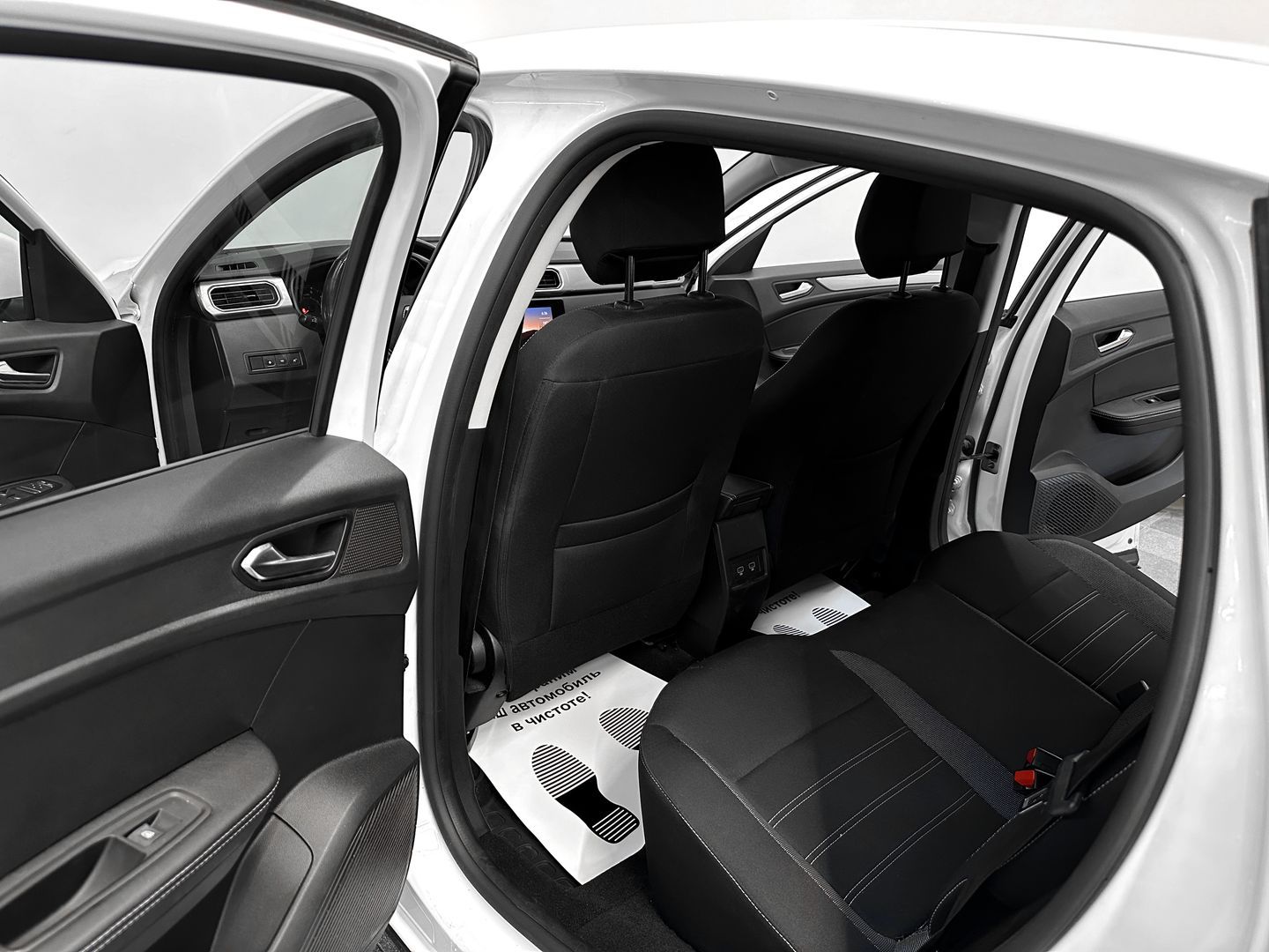 Renault Arkana, I 1.6 CVT (114 л.с.)