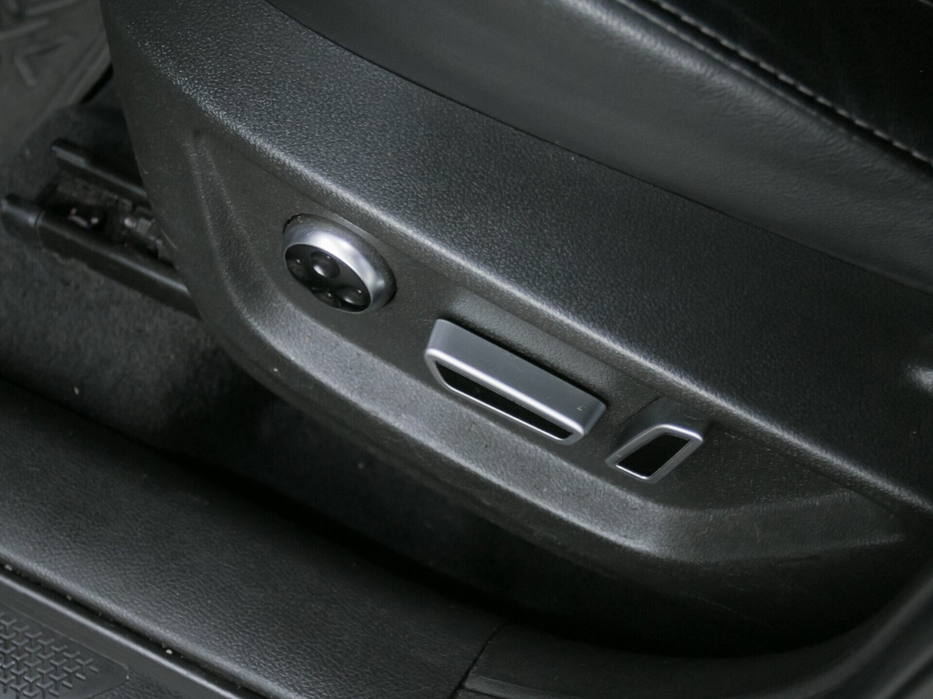 Chery Tiggo 7, I 2.0 CVT (122 л.с.)