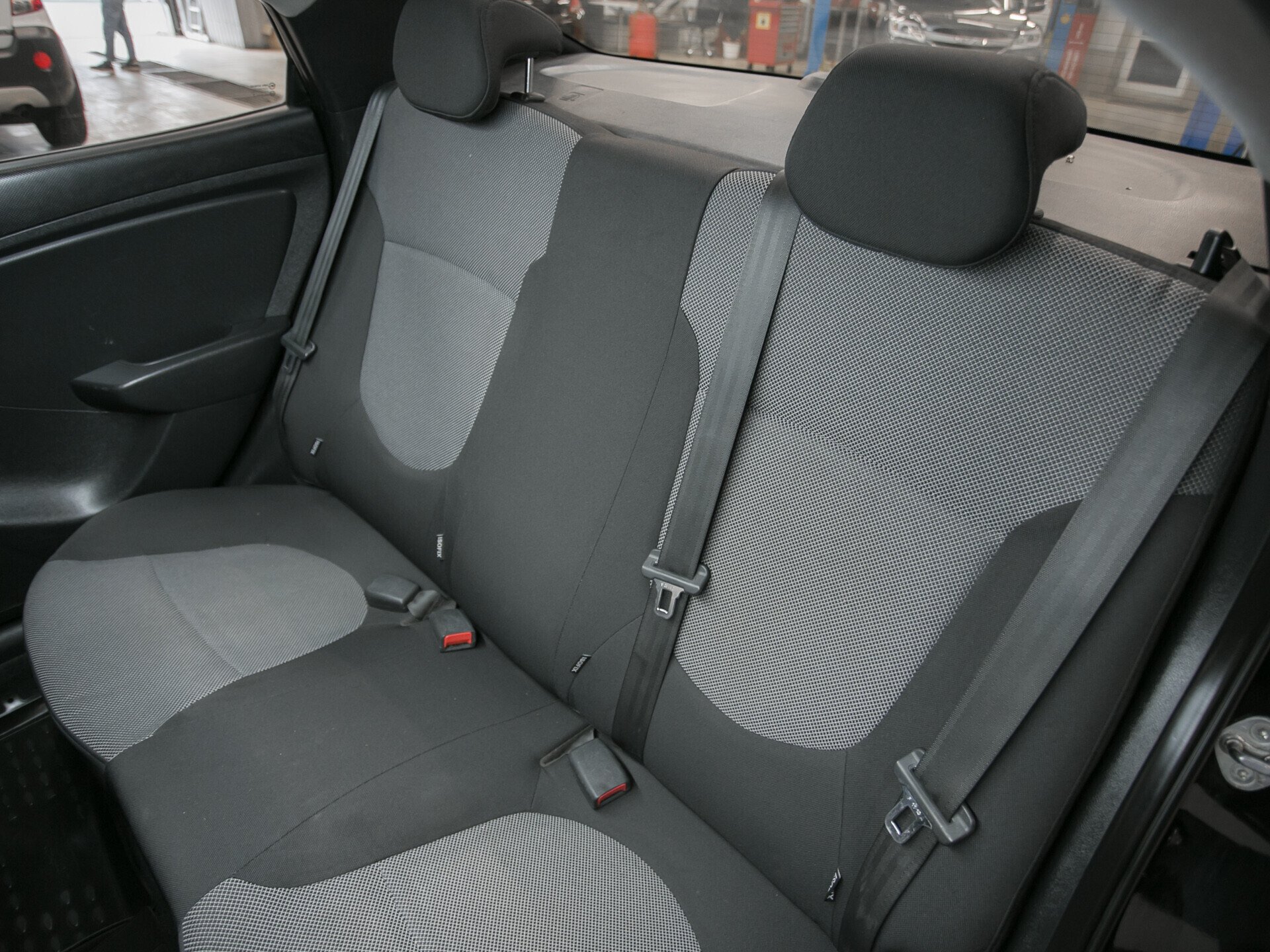 Hyundai Solaris, I 1.4 MT (107 л.с.)