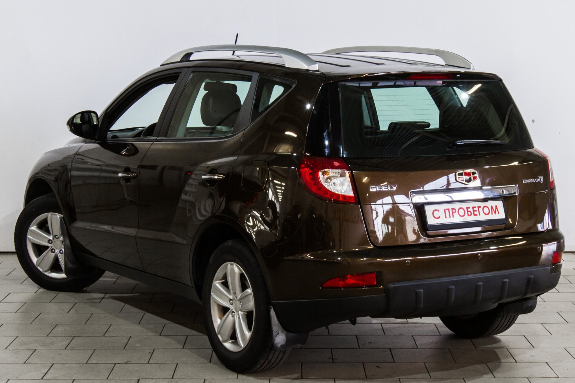 Geely Emgrand X7, I 2.0 MT (139 л.с.)