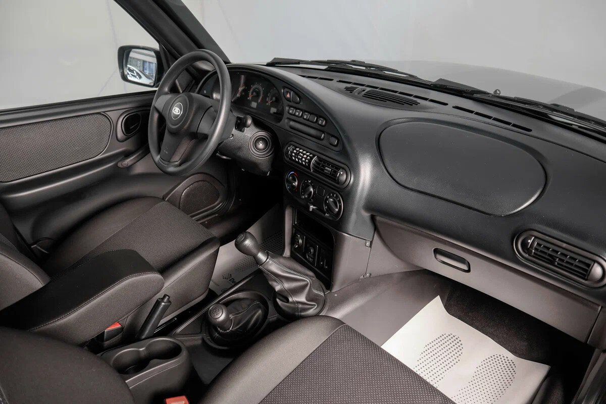 LADA (ВАЗ) Niva, I Рестайлинг (Travel) 1.7 MT (80 л.с.) 4WD