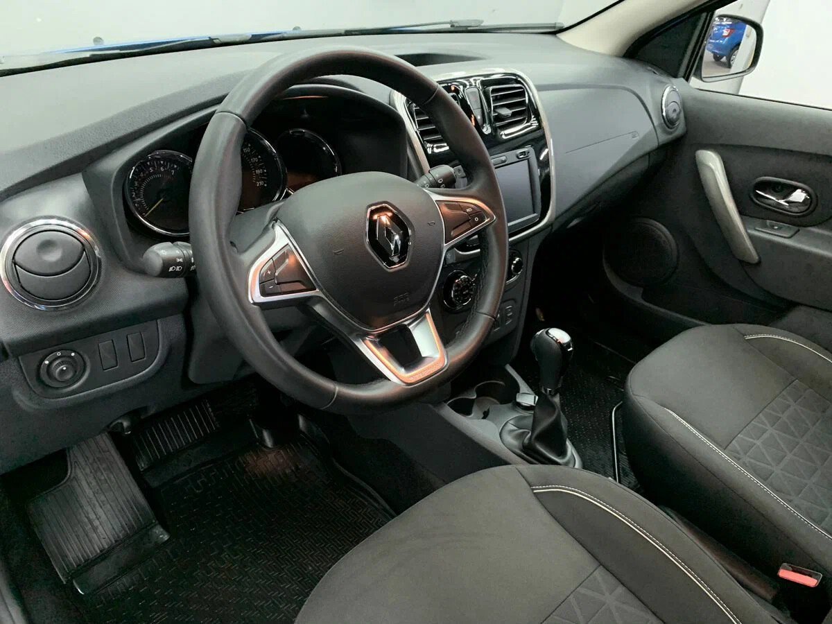 Renault Sandero, II Рестайлинг 1.6 AT (102 л.с.)