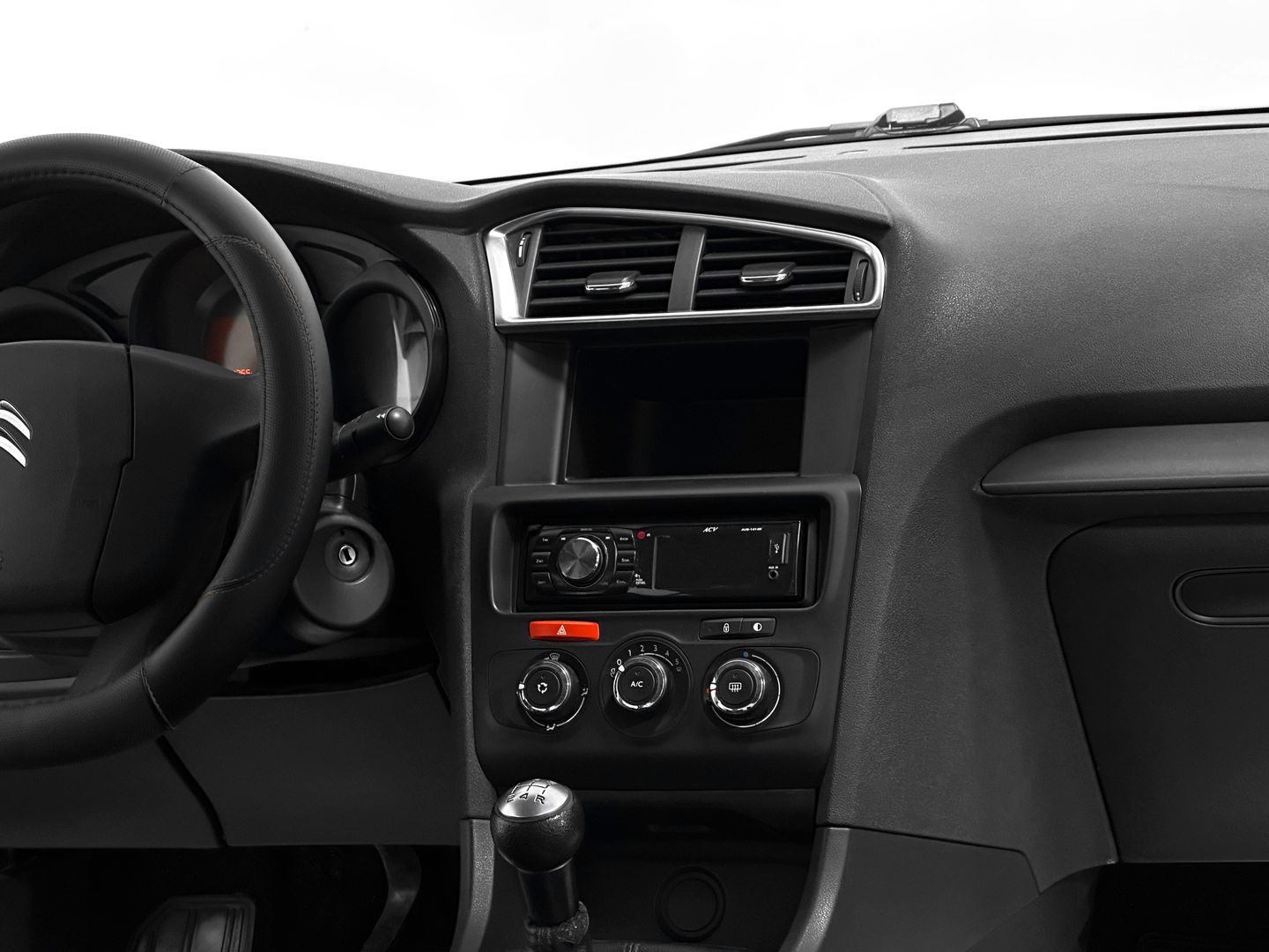 Citroen C4, I Triomphe 1.6 MT (110 л.с.)