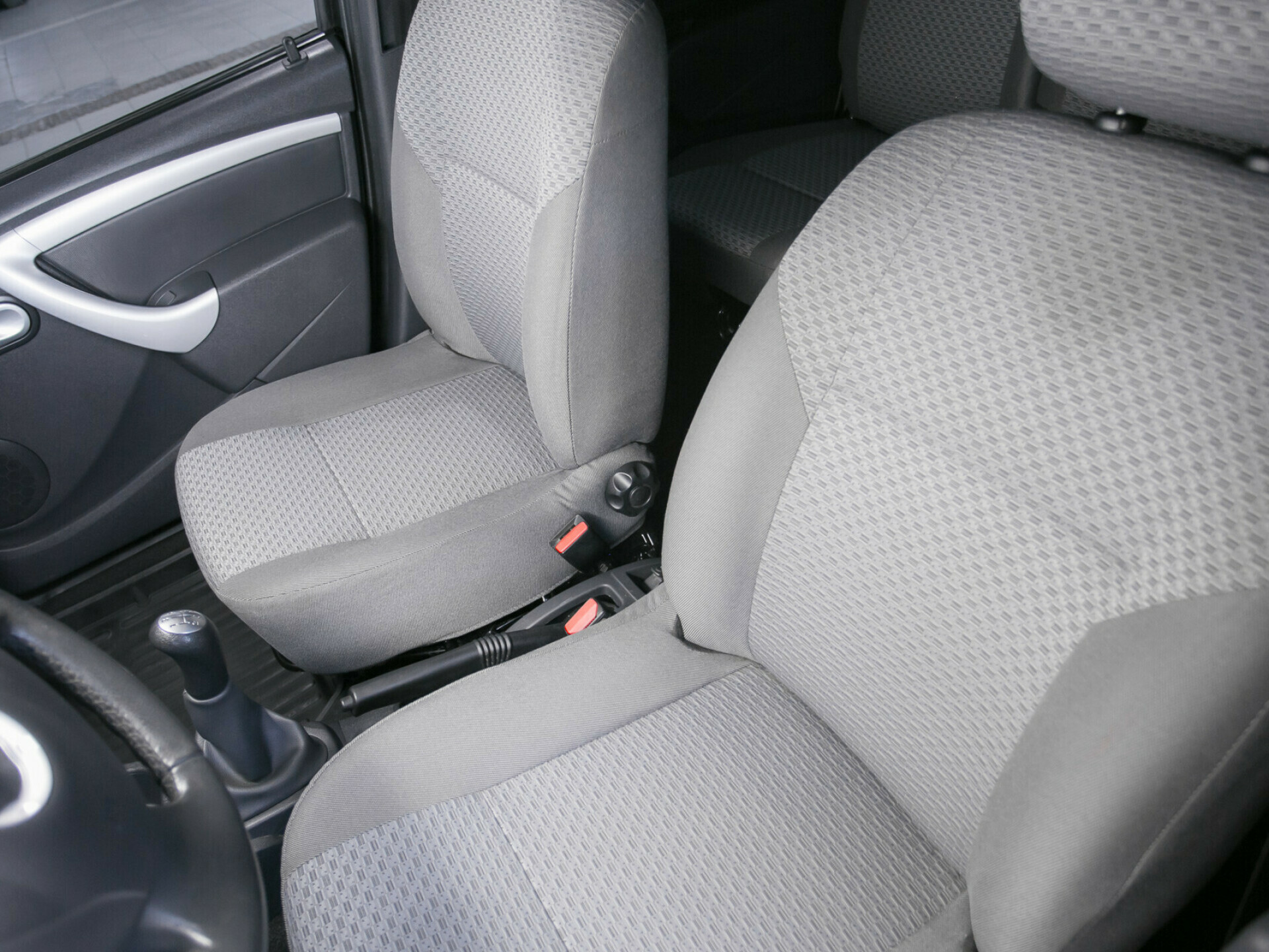 LADA (ВАЗ) Largus, I 1.6 MT (102 л.с.)